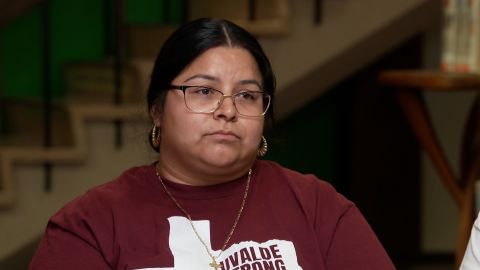 Azeneth Rodriguez a du mal à trouver de l'aide et n'a pas travaillé depuis que son fils est rentré à la maison.