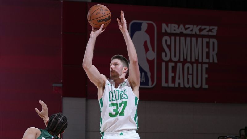 Ex-Celtics guard Matt Ryan hits buzzer-beating 3-pointer for