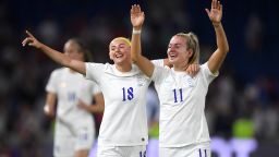 BRIGHTON, ENGLAND - JULY 11: Chloe Kelly and Lauren Hemp of England celebrate following their sides victory after the UEFA Women's Euro 2022 group A match between England and Norway at Brighton & Hove Community Stadium on July 11, 2022 in Brighton, England. (Photo by Harriet Lander/Getty Images)
