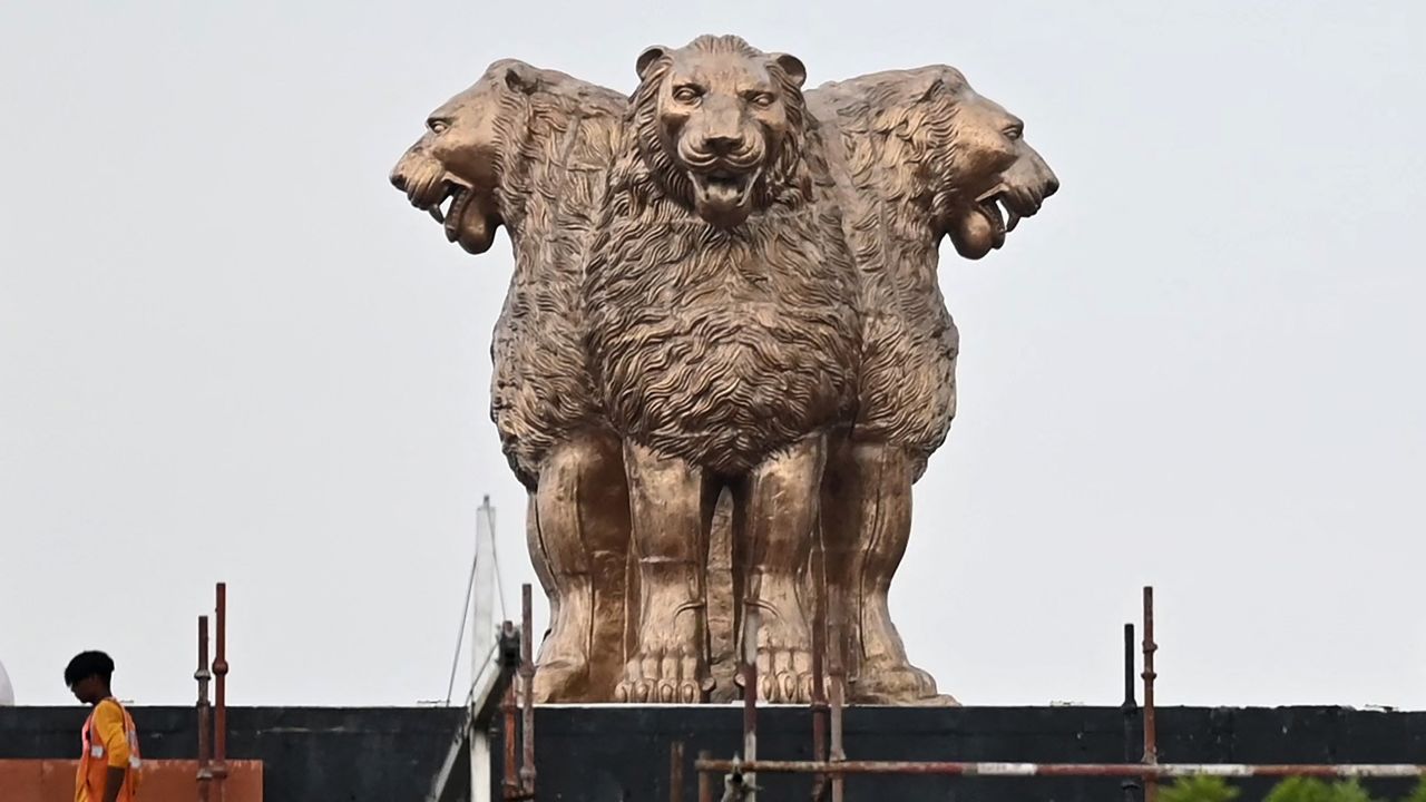 04 lion debate india