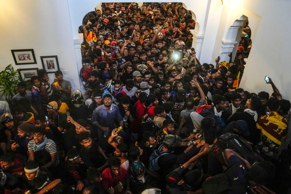Protesters storm the prime minister's office.