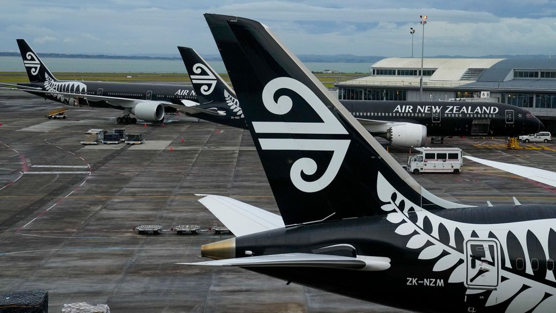 <strong>2. Air New Zealand: </strong>Number two in AirlineRatings.com rankings is Air New Zealand. Air New Zealand was also recognized by the Aussie aviation safety and product rating agency as the carrier with the best premium economy and economy options, and the best option for long haul travel in the Pacific region.