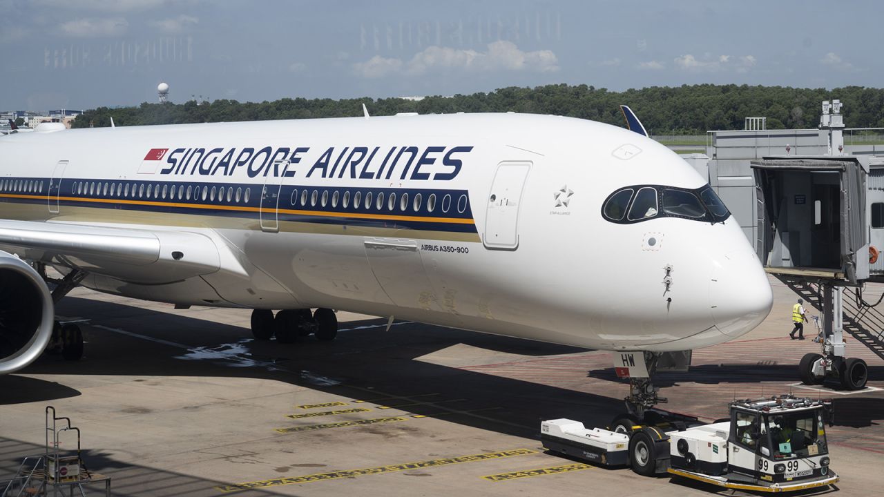 <strong>5. Singapore Airlines:</strong> Singapore Airlines, winner of Best First Class and Best Lounges, is number five on the list.