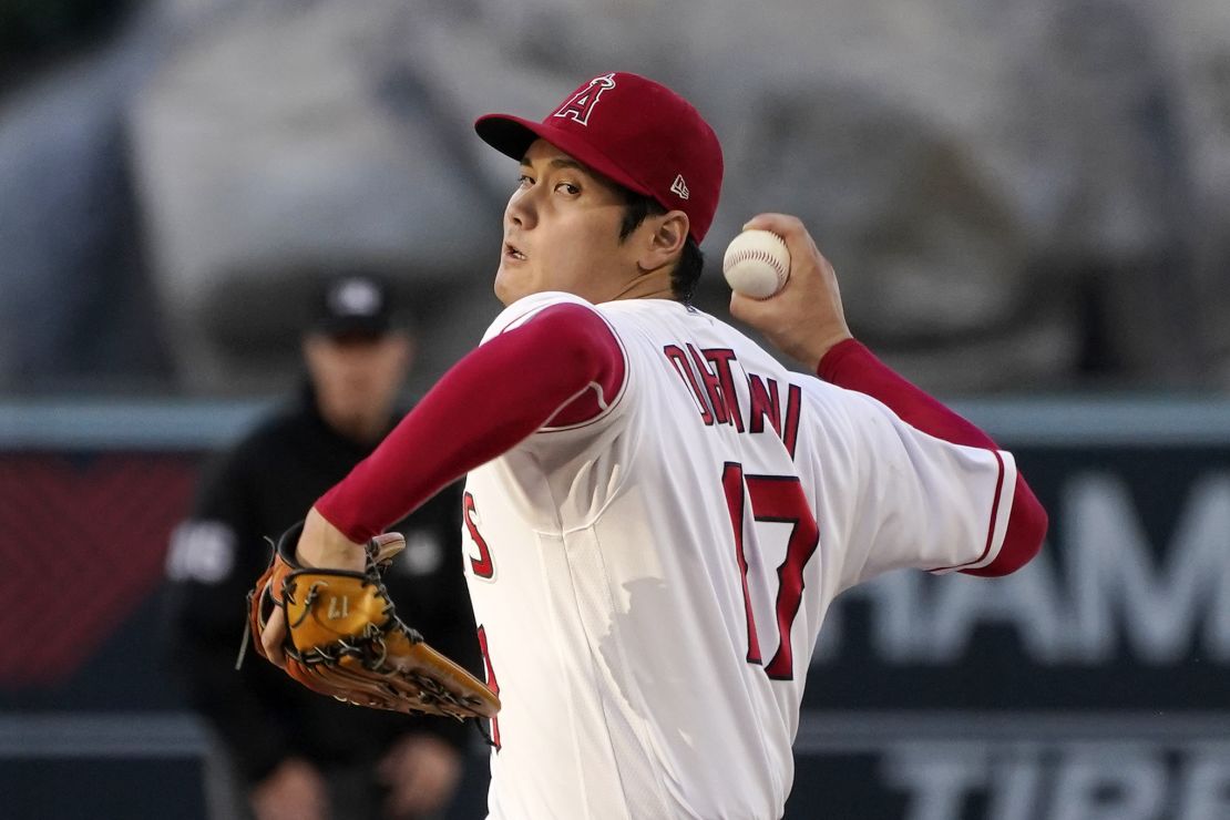 Ohtani throwing in the second inning against the Astros. 