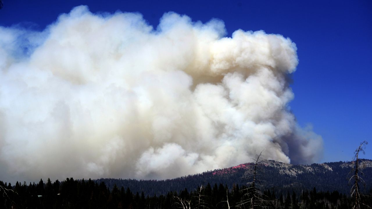 The Washburn Fire continued to burn Wednesday in Yosemite National Park.