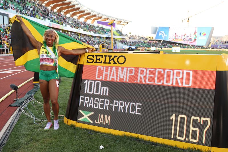 Shelly-Ann Fraser-Pryce wins record fifth 100m world title