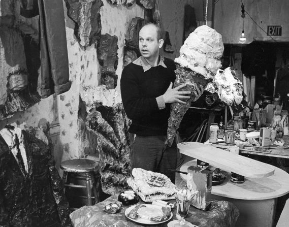 <a target="_blank">Claes Oldenburg,</a> the pop artist who reimagined everyday objects like clothespins and spoons as mammoth sculptures, died on July 18, according to Pace Gallery in New York, which has represented the artist since 1960. He was 93.