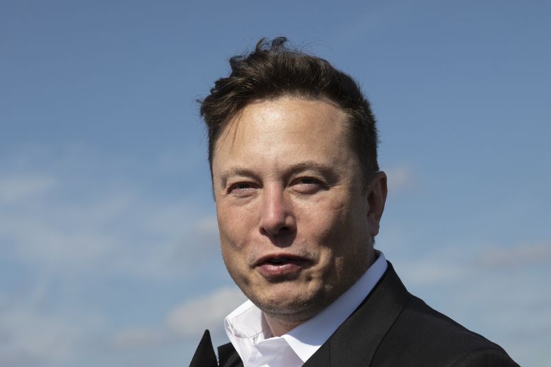 Video Elon Musk sells 1 million worth of quirky new perfume Burnt Hair  in few hours  Retail  Gulf News
