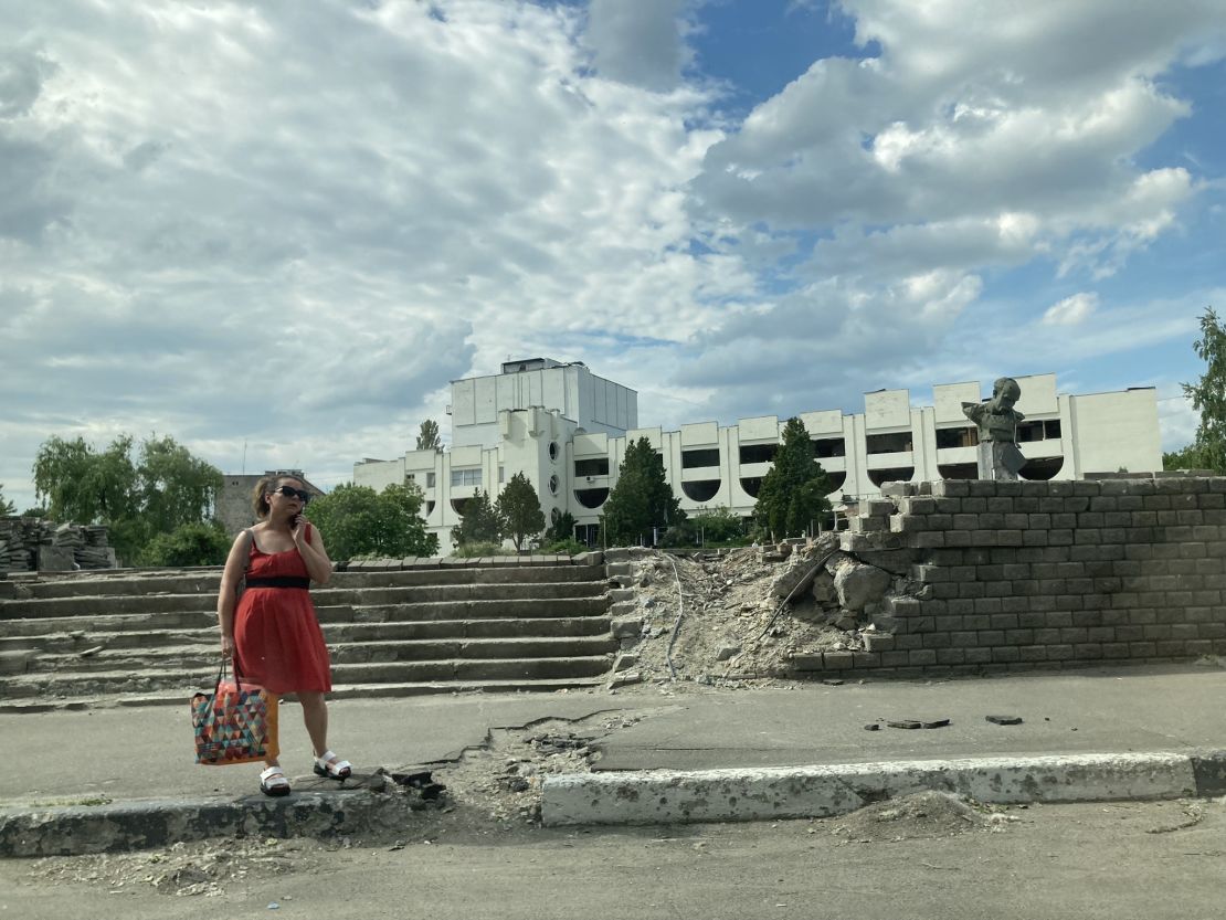 A woman in Borodianka, Kyiv region, pictured earlier this month by writer and fixer Sasha Dovzhyk. Images like this are "all about defiance," she said.