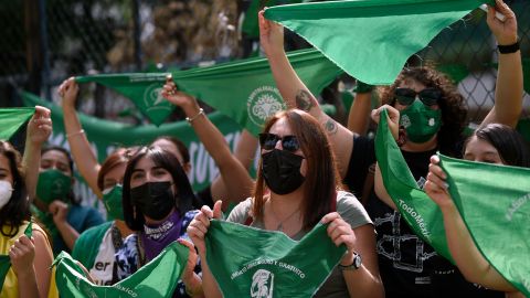 Women protest  outside the US Embassy in Mexico City after the US Supreme Court decision to overturn Roe v. Wade. 