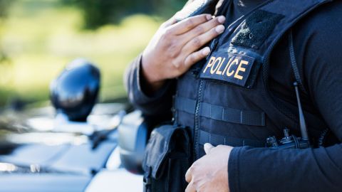 US police departments are coping with staffing shortages and struggling to fill their ranks.