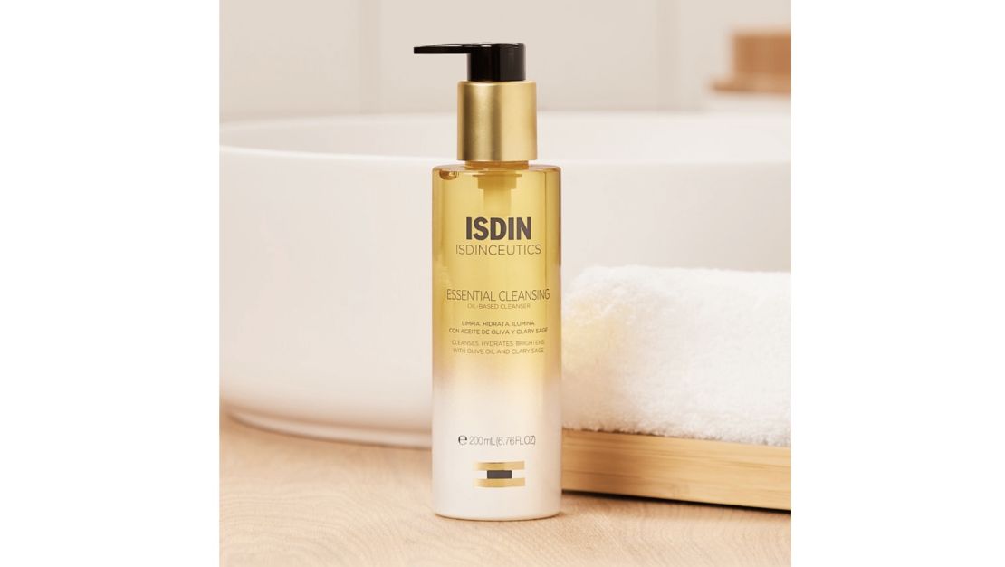 Isdin Essential Cleansing Oil