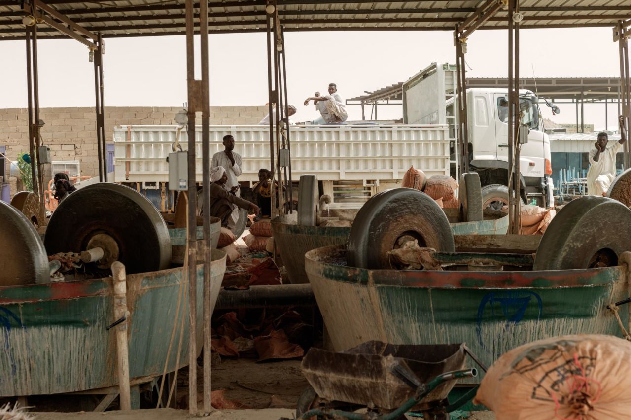 Milling machines grind gold ore in the al-Ibaidiya milling plant.