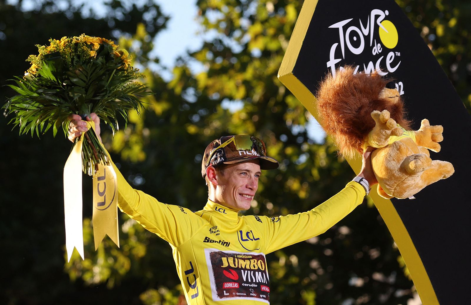 Champion-in-waiting Jonas Vingegaard leads Tour de France back to Paris -  The Japan Times