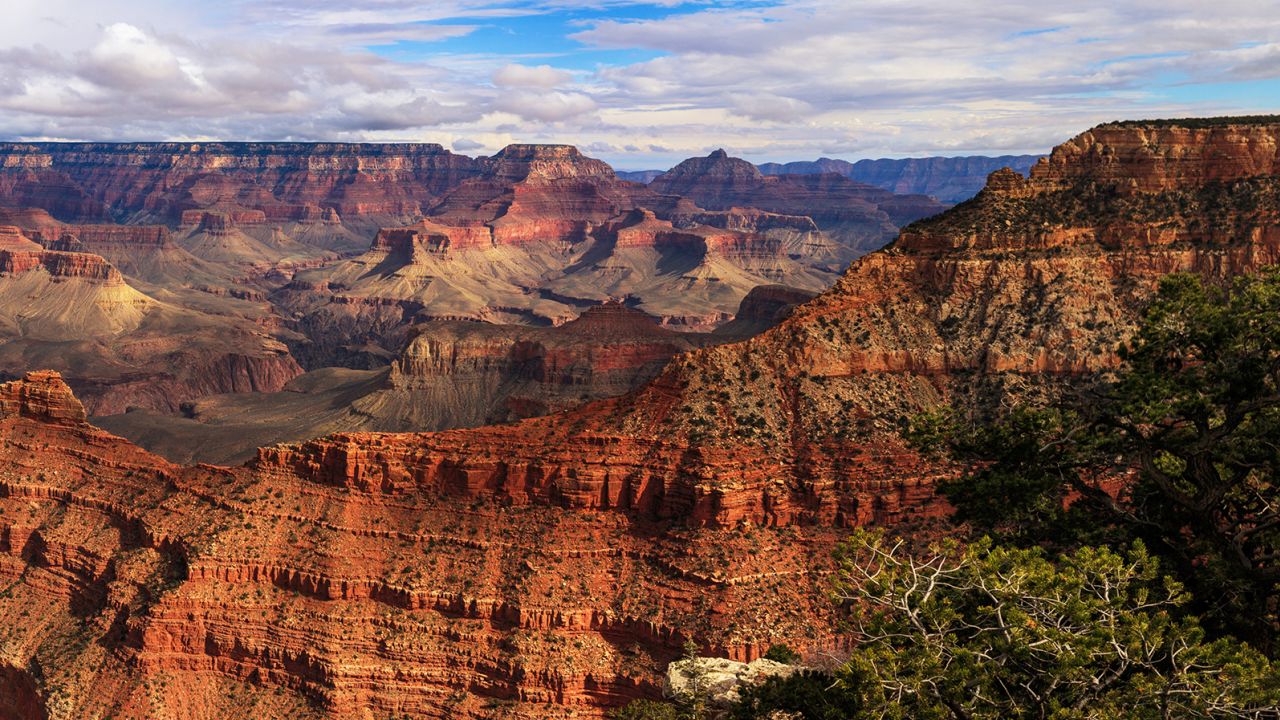 Kris and Carrie returned to the South Rim of the Grand Canyon when they reunited in 2008.