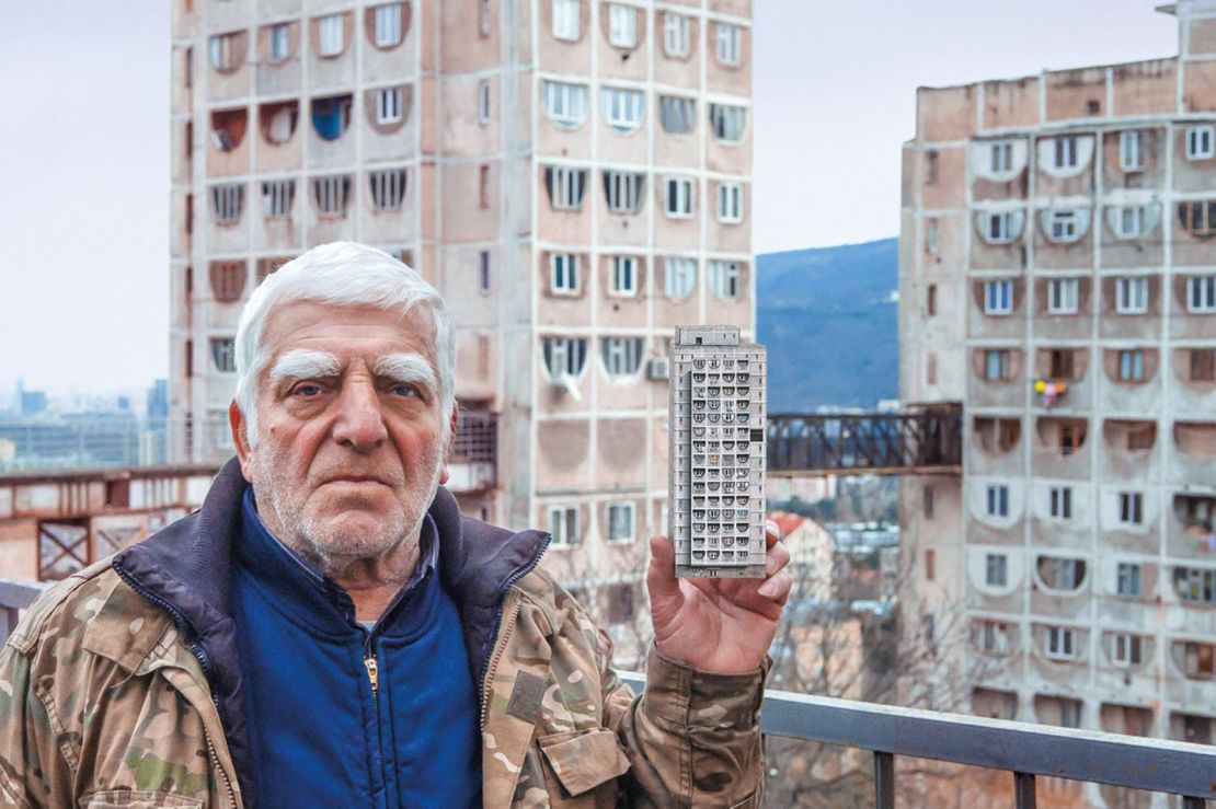 06 tenants concrete eastern bloc