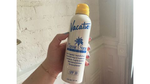 Vacation Classic Sunscreen Spray Broad Spectrum SPF 30