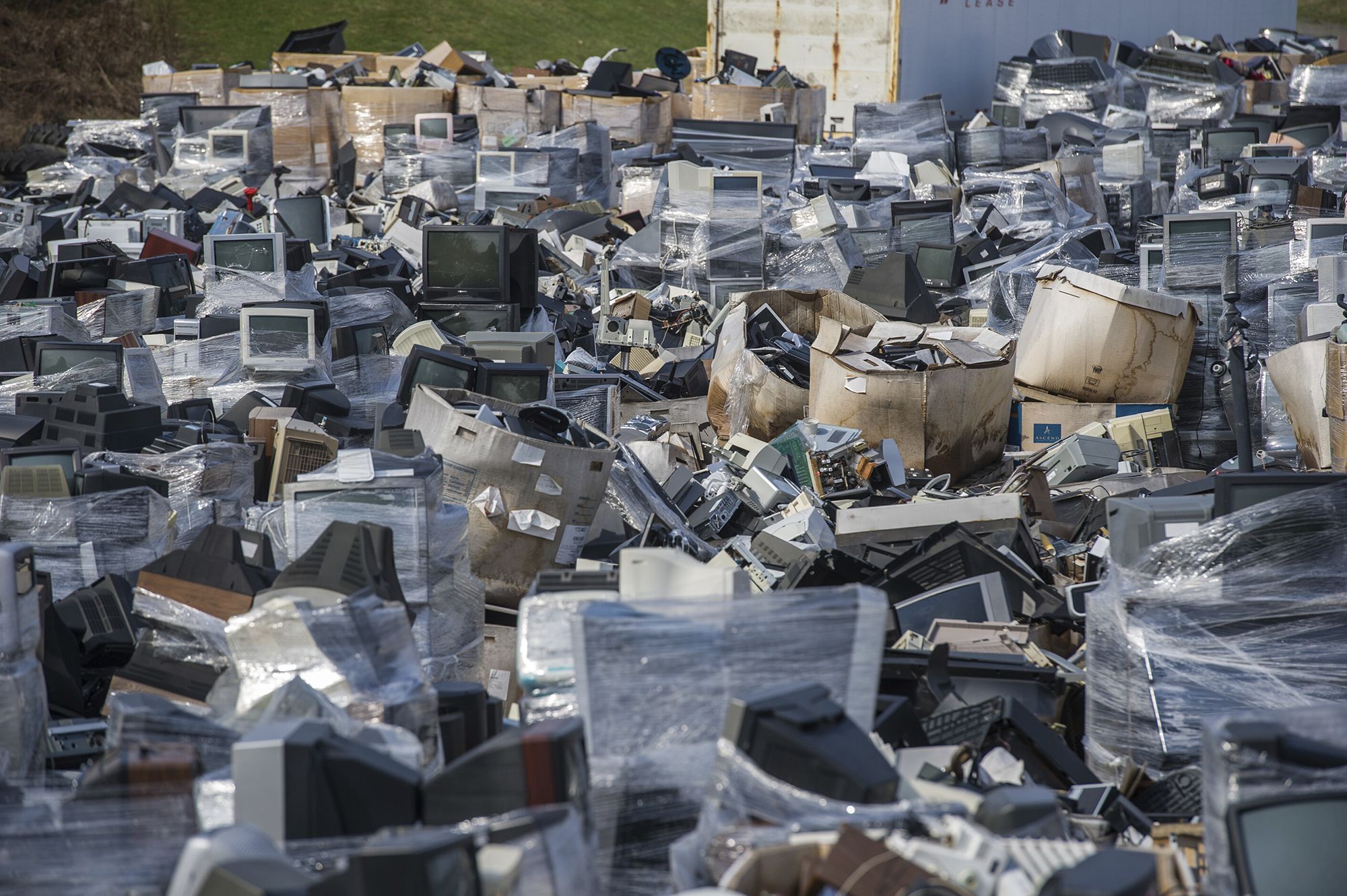 Ban on Batteries and Electronics in Garbage - Utilities