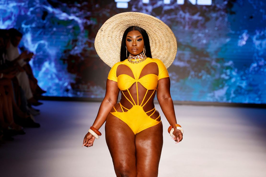 At Miami Swim Week 2022, BFyne offered up high glam poolside looks.