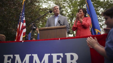 Tom Emmer, with his wife, Jacquie, at a campaign event in 2013.  