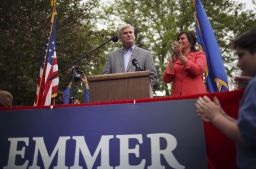 Tom Emmer, with his wife, Jacquie, at a campaign event in 2013.  
