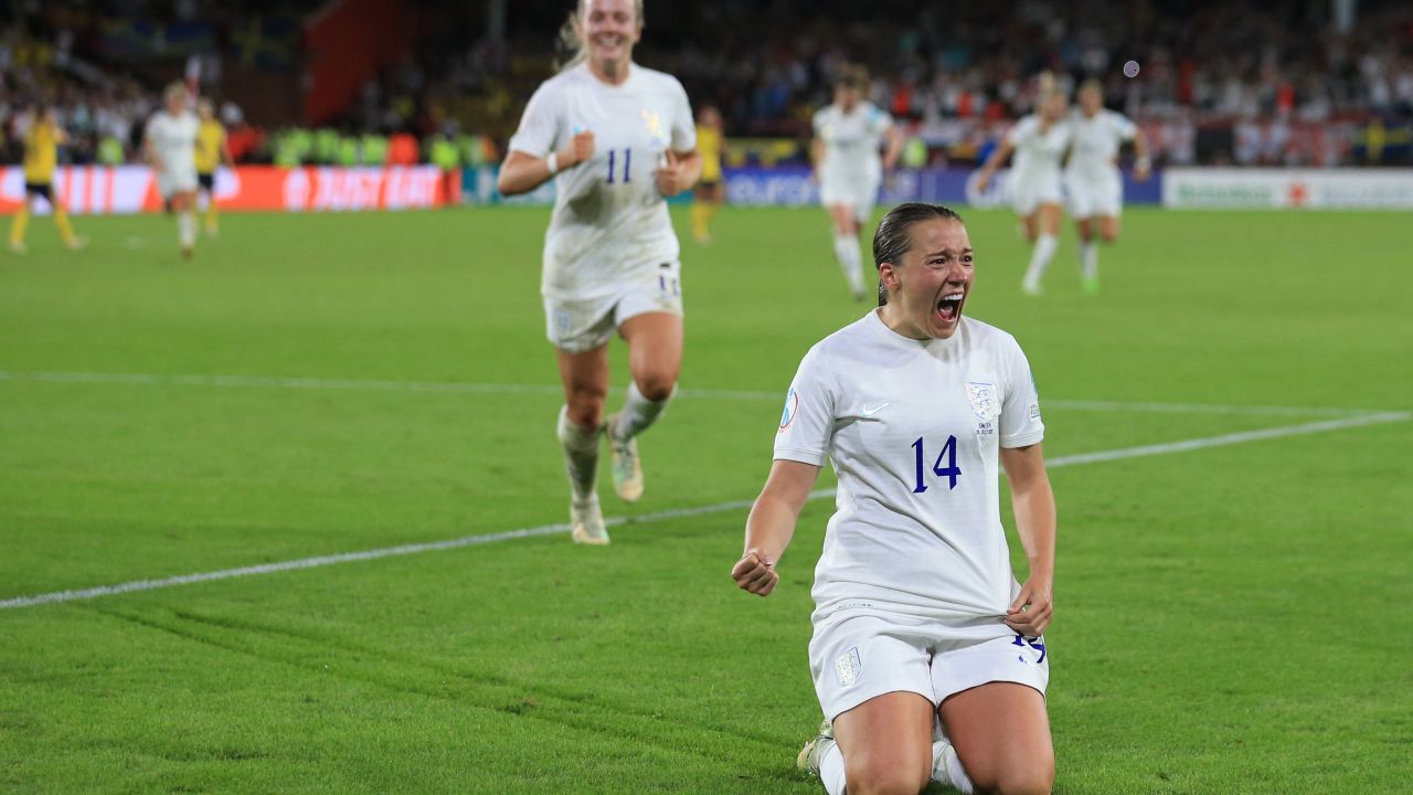 Fran Kirby put the icing on the cake with a fourth goal late on.