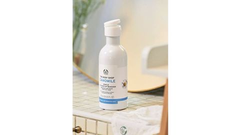 The Body Shop Chamomile Gentle Eye Makeup Remover for Sensitive Skin