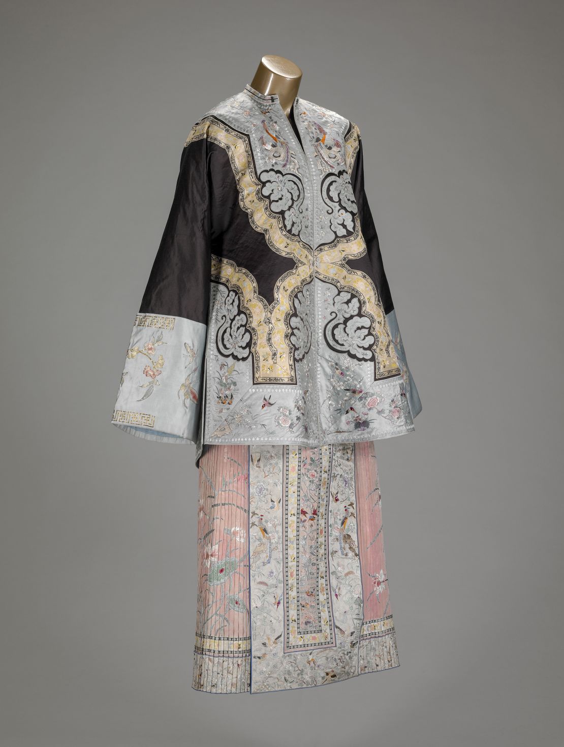 An example of a traditional silk horse face skirt from the late Qing dynasty.