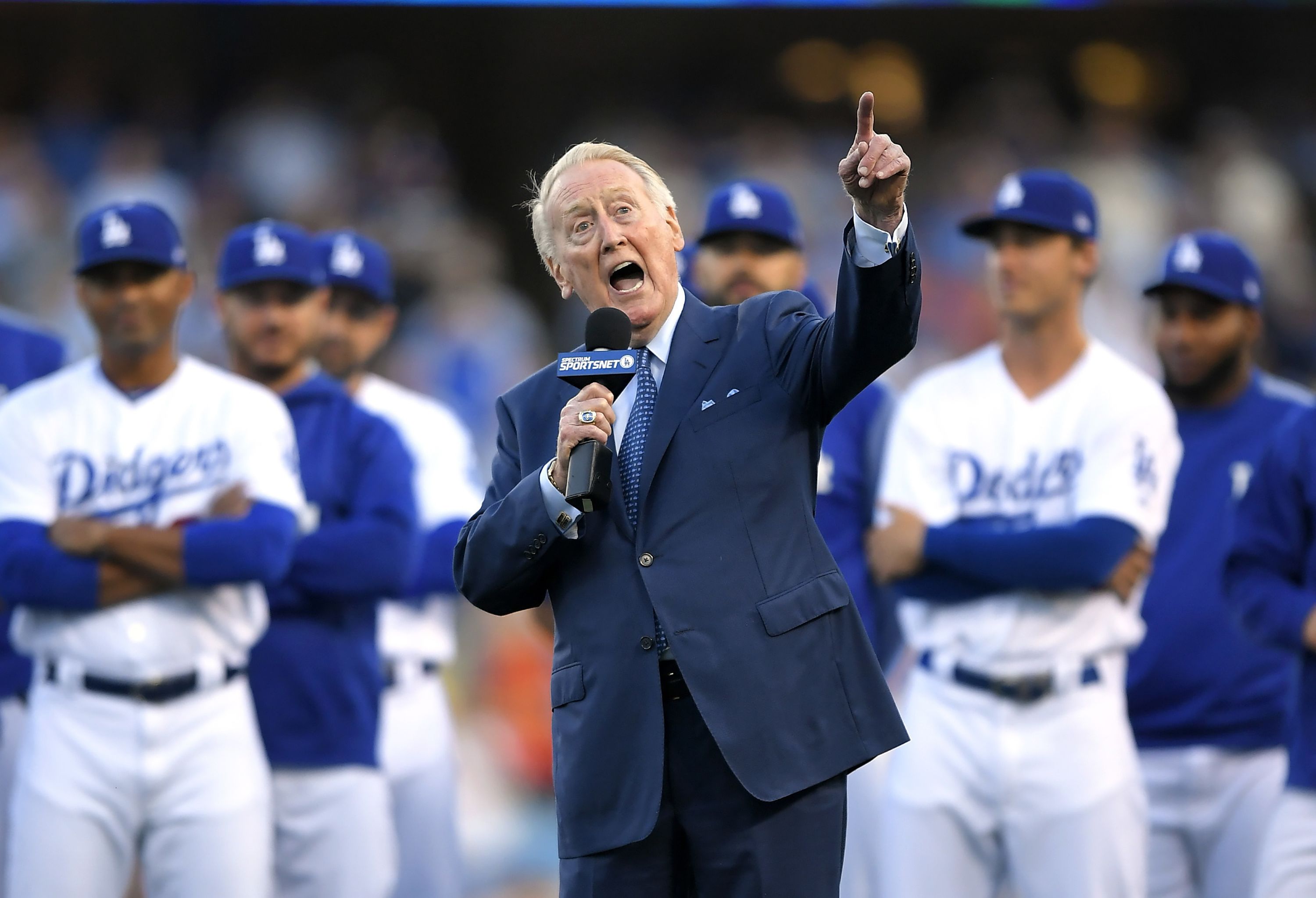 Vin Scully: 50,000 fans shout 'it's time for Dodger baseball' in tribute to  legendary broadcaster