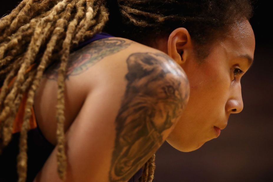 Griner plays a WNBA game in 2018.