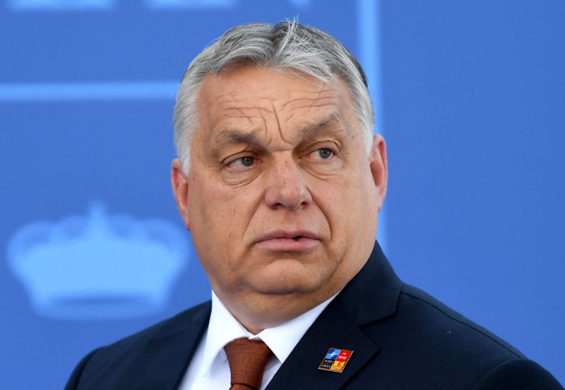 Evropský parlament řekl, že Maďarsko „už nelze považovat za plnou demokracii“