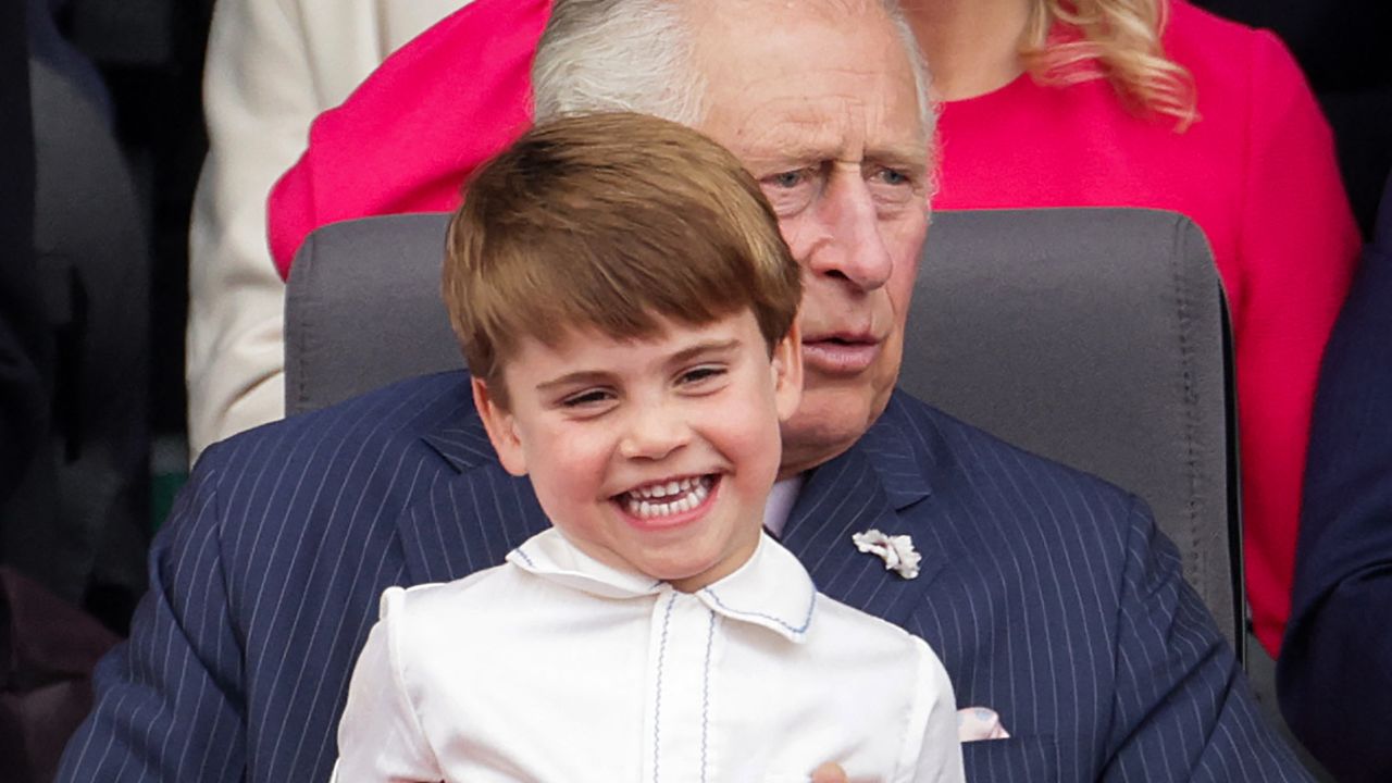 Prince Charles keeps Prince Louis entertained during the Platinum Pageant in London on June 5.