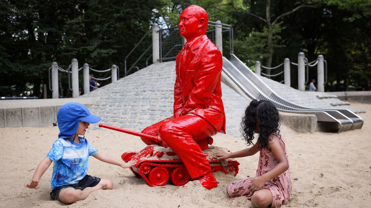 putin statue nyc central park