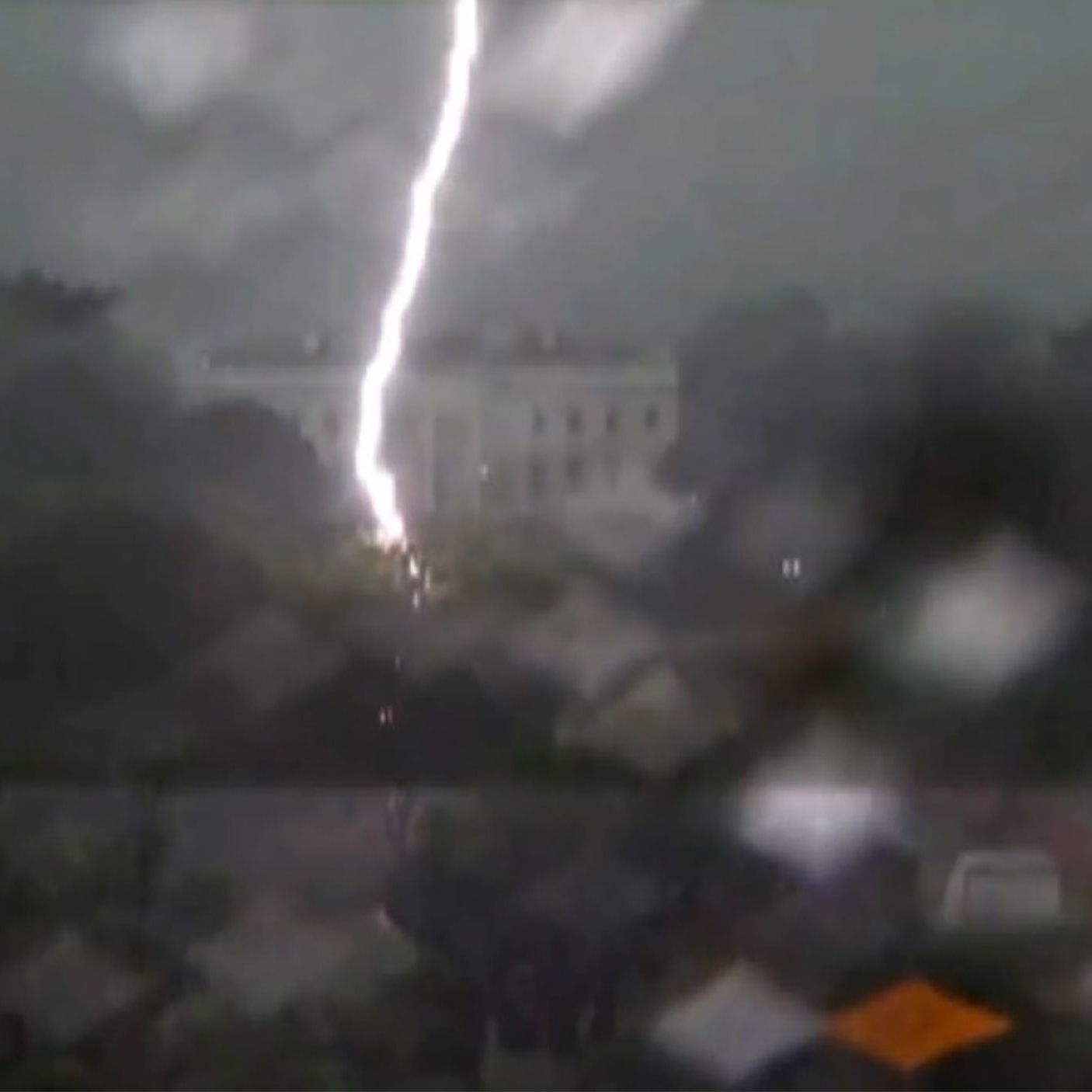 3 killed in lightning strike near White House | CNN Politics