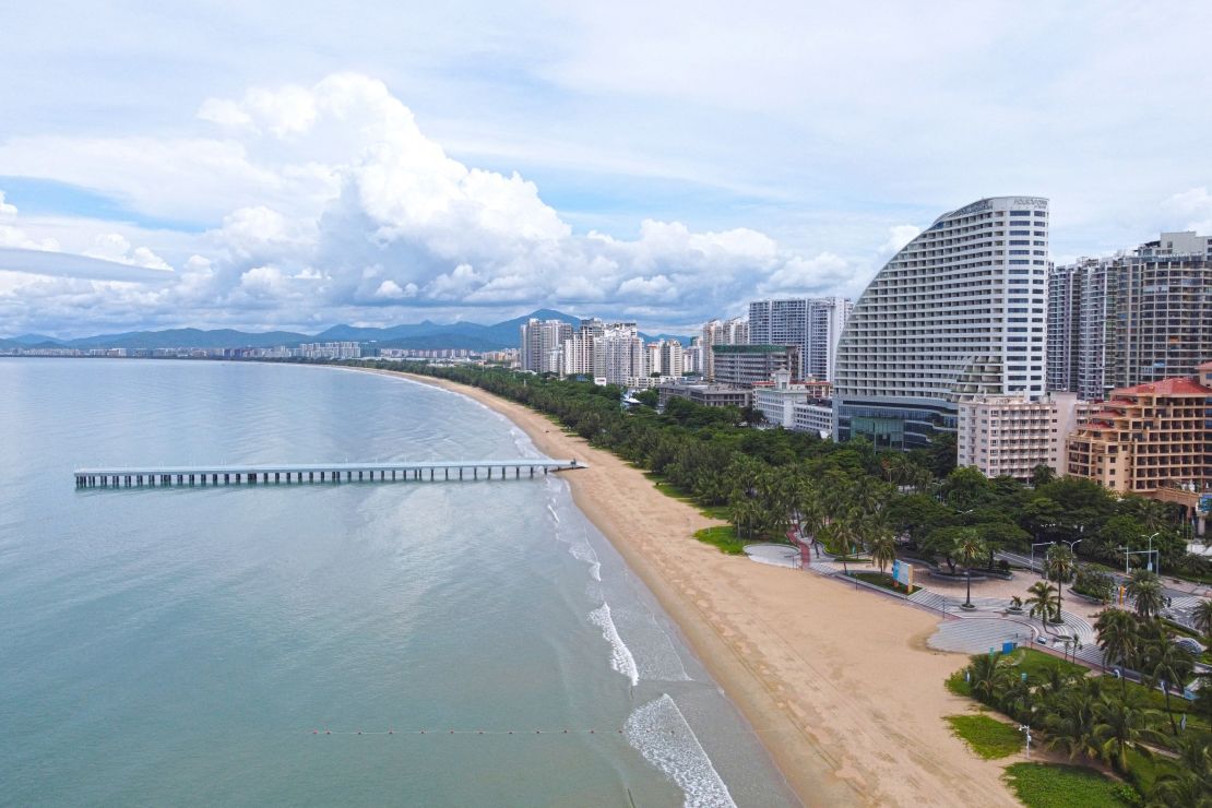 Some resorts in China's southern Hainan province have been placed under lockdown over a coronavirus outbreak.
