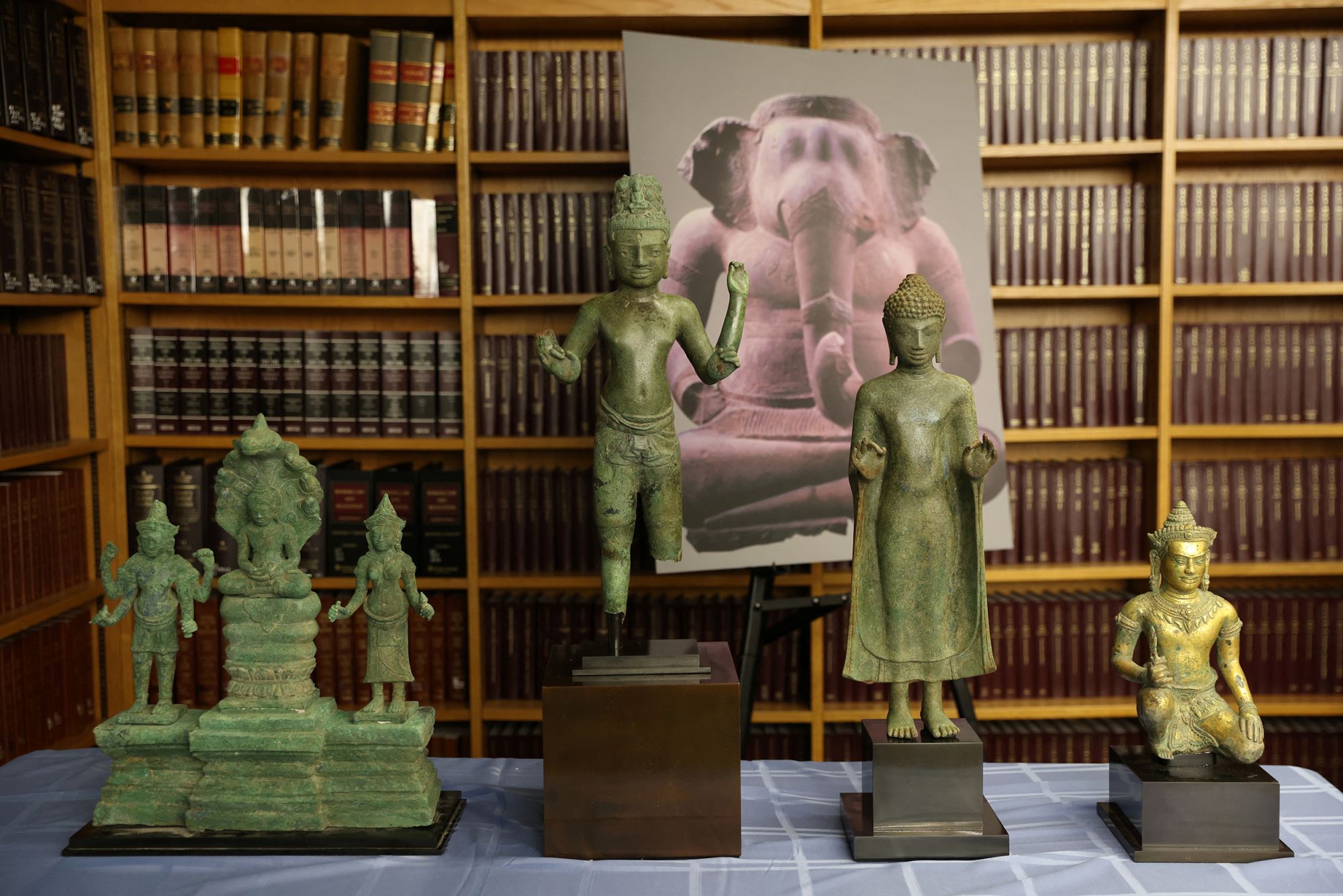 01 repatriated cambodian artifacts