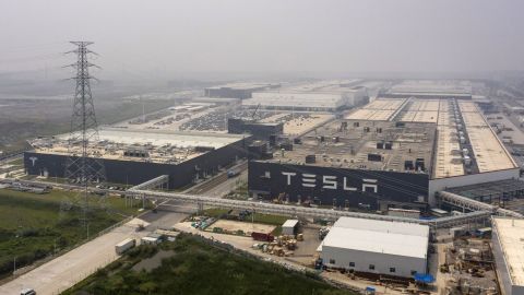 Opiniones de la empresa Tesla Inc.  Gigafactory en Shanghái, China, miércoles 15 de junio de 2022. 