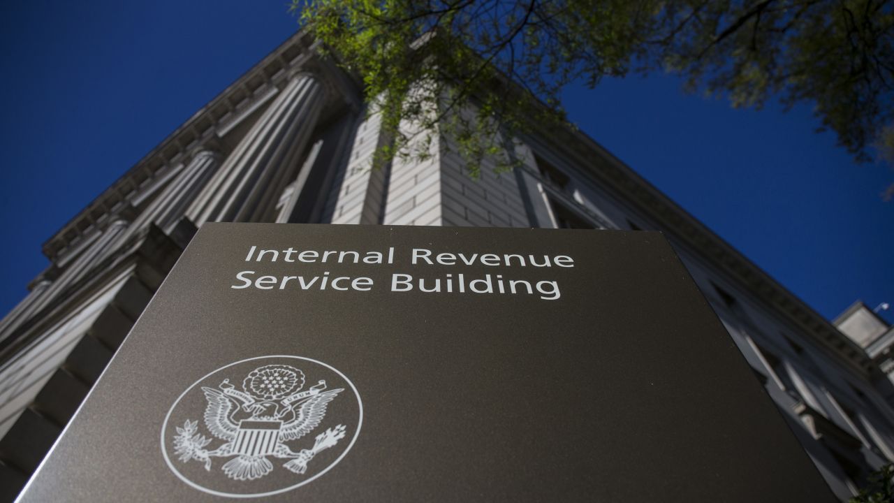 IRS building sign FILE