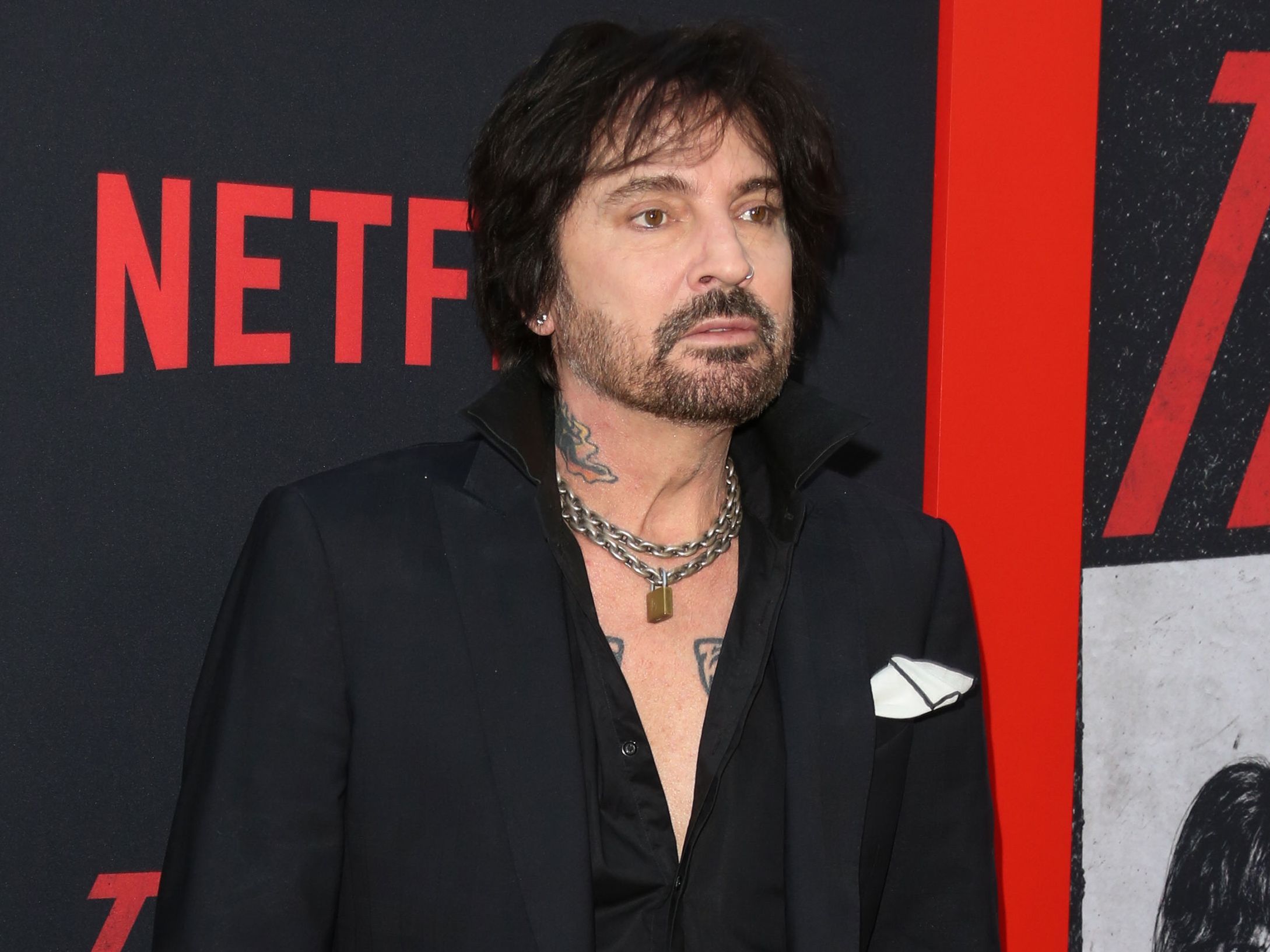 Tommy Lee's nude photo sparks accusations of double standards | CNN