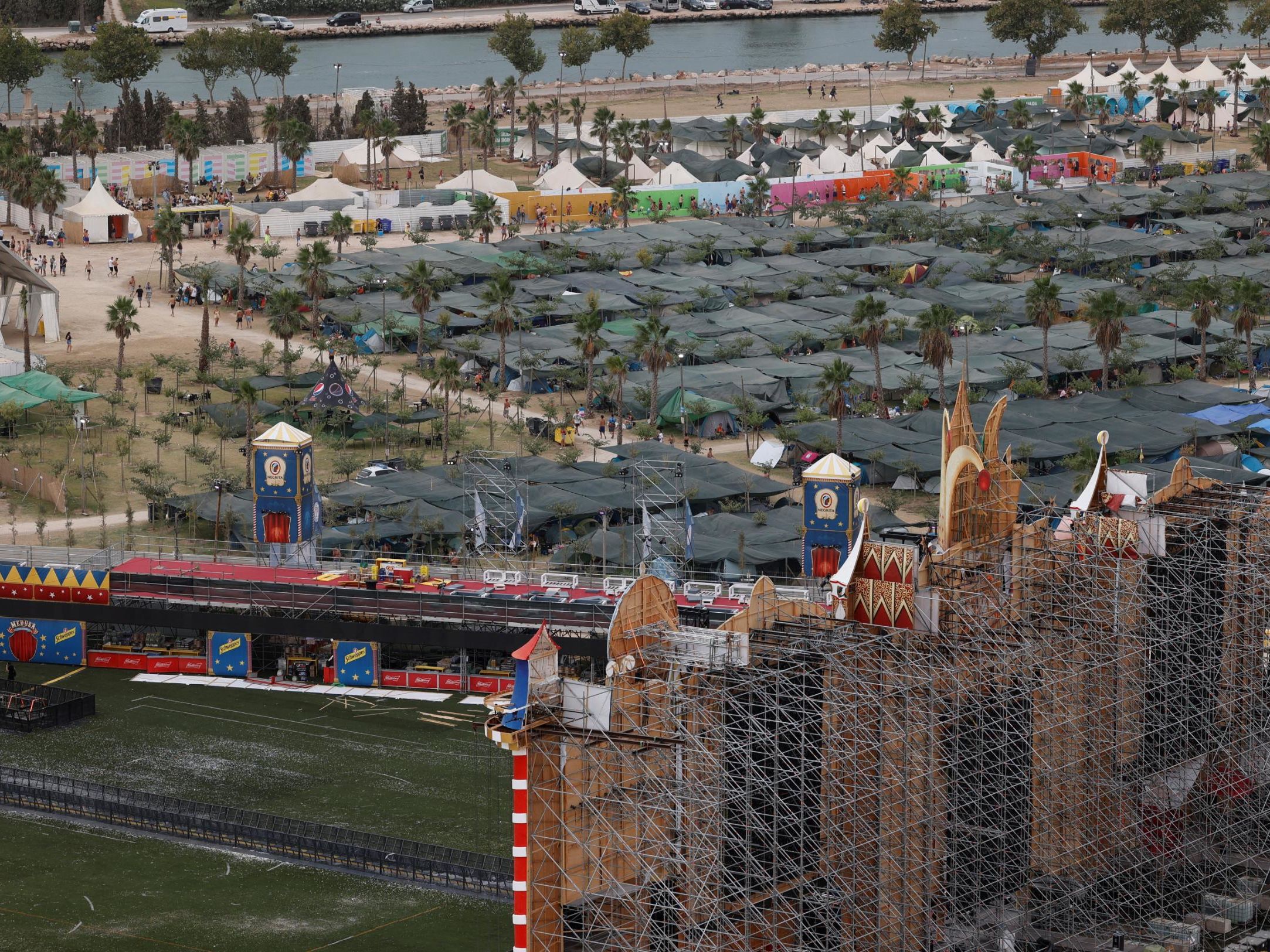 Spain's Medusa festival: One dead, 17 injured after stage collapse | CNN