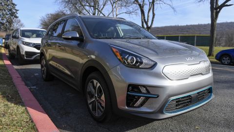 The Kia Niro is no longer expected to qualify for a tax credit.