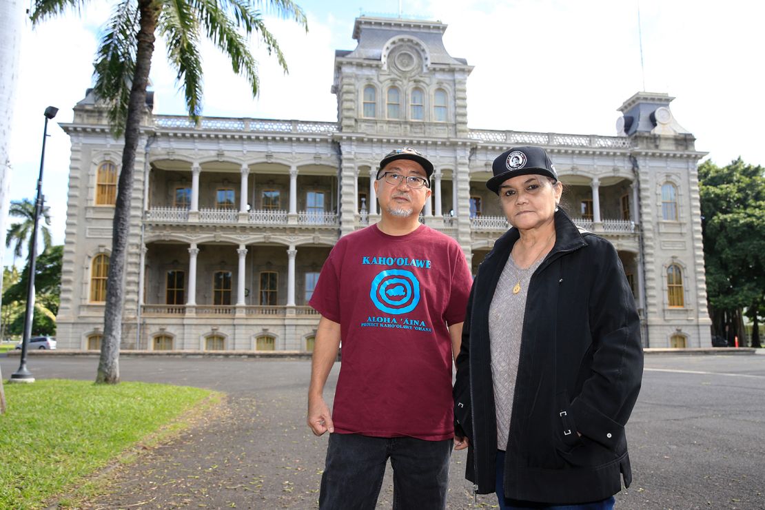 Kyle Kajihiro, left, and Terrilee Keko'olani offer alternative tours of Hawaiian landmarks to show how colonialism, tourism and militarization on the islands and residents.