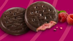 girl scouts raspberry rally cookie