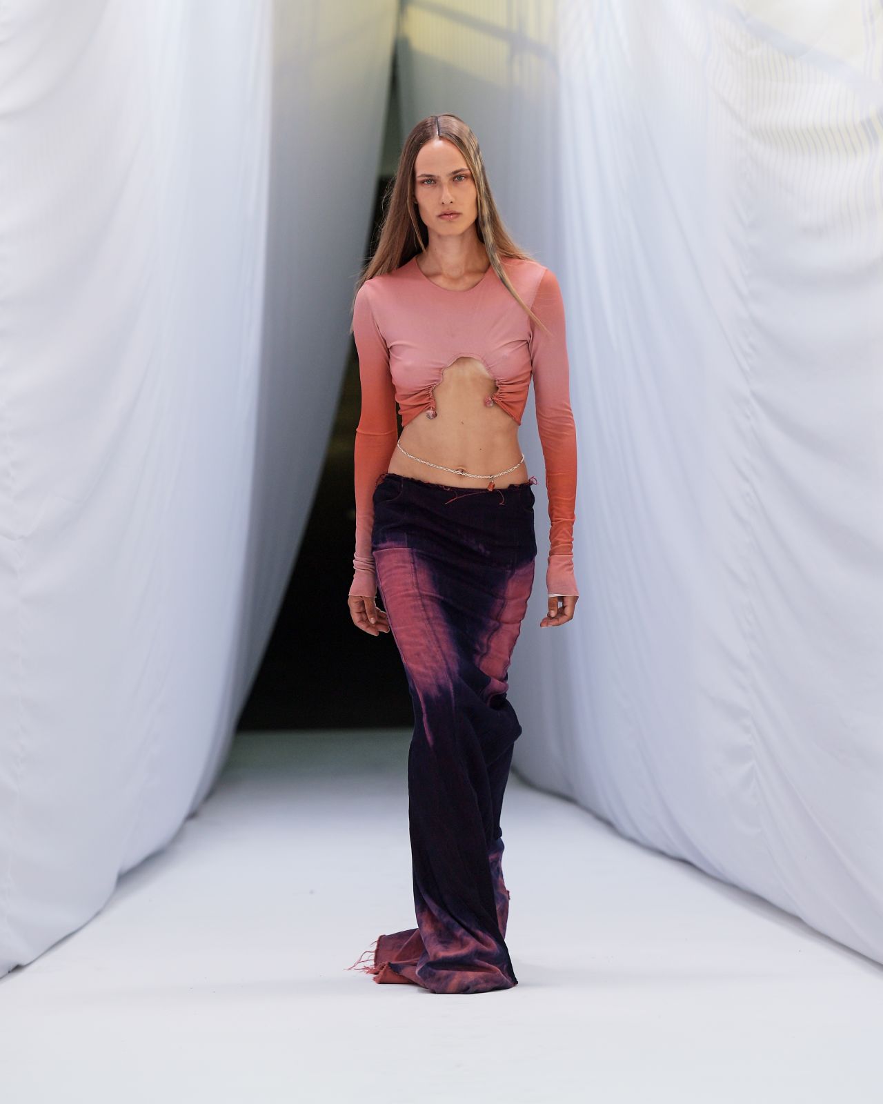 Jade Cropper SS23 gave traditional feminine forms a twist.