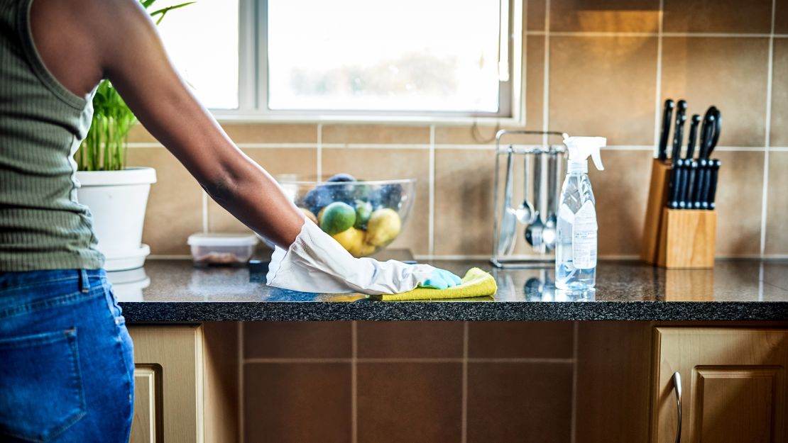 This $20 Power Scrubber Is Actually The Magic Cleaning Wand Of Your Dreams