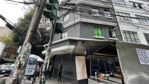 Durante más de 50 años, Ortiz y sus cuatro hermanos administraron un restaurante que era popular entre los lugareños, pero a medida que subían los precios, se volvió inaccesible para la familia.