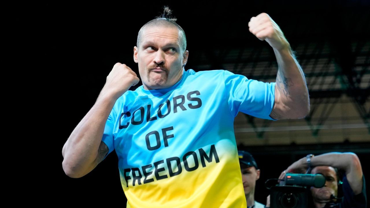 Usyk takes part in a public workout in Jeddah, Saudi Arabia.