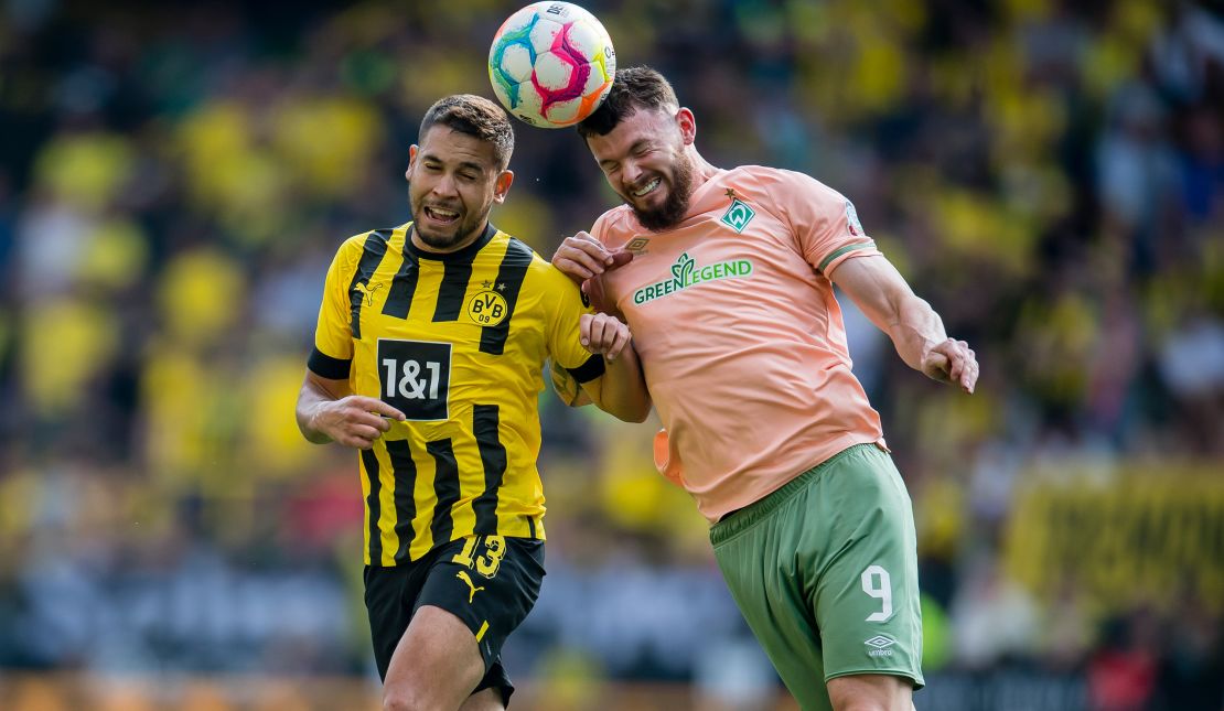 Guerreiro battles for the ball during Dortmund's match against Werder Bremen. 