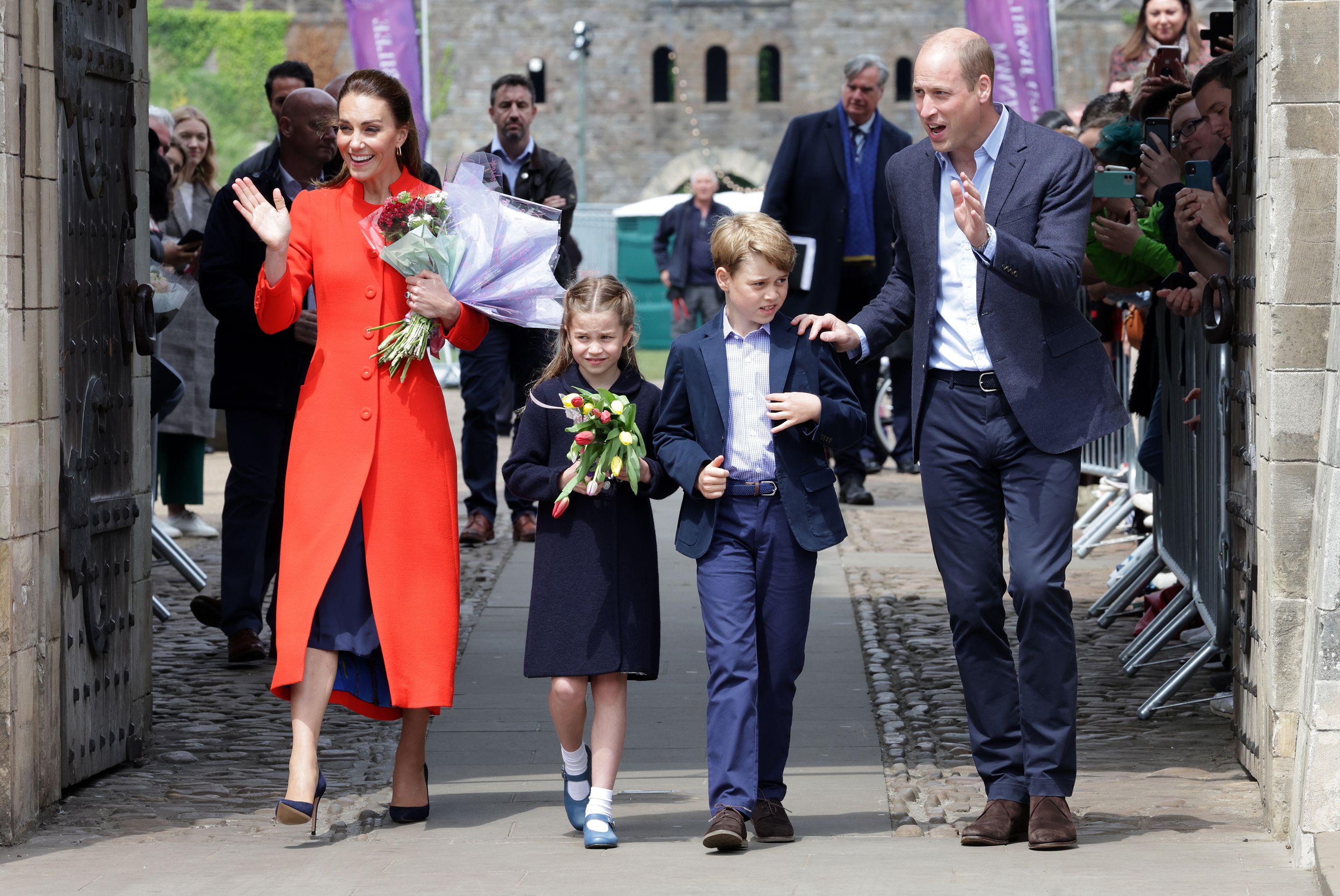 medarbejder Långiver Skeptisk William and Kate to move family out of London to give children 'normal'  life | CNN