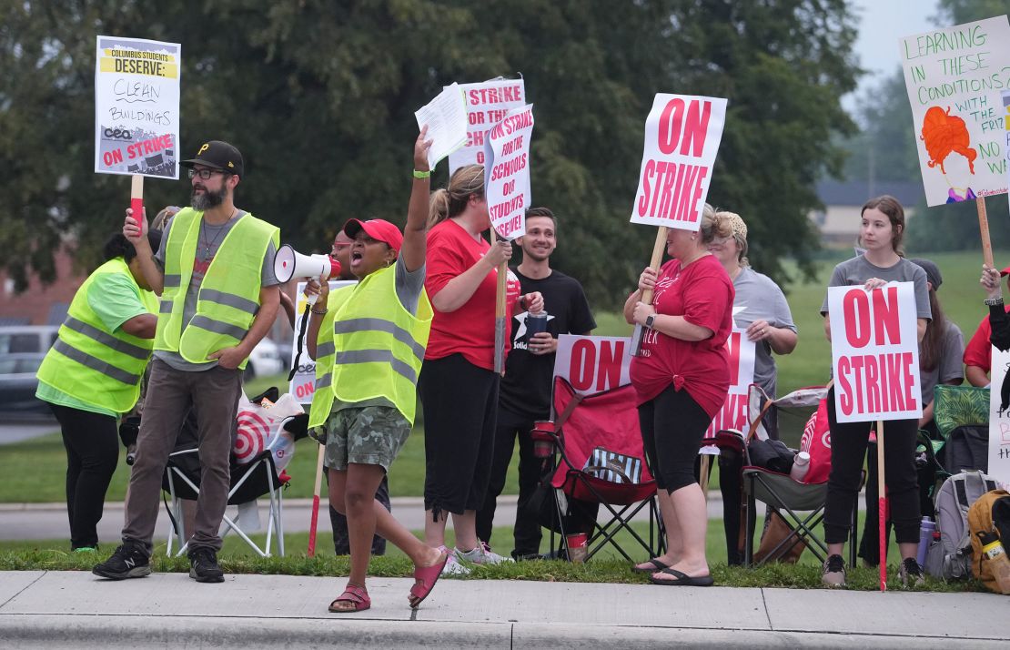 Columbus teachers picket outside Yorktown Middle School on August 22, 2022.